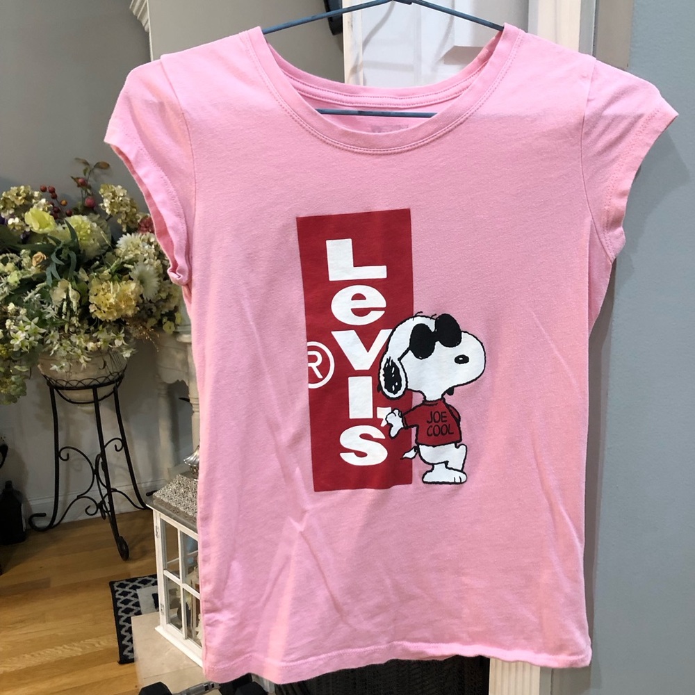Levi’s Snoopy Peanuts Cartoon Short Sleeve T-Shirt Top